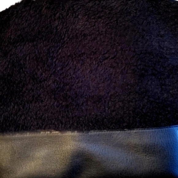 Sondra Roberts Squared Handbag - Picture 2 of 5